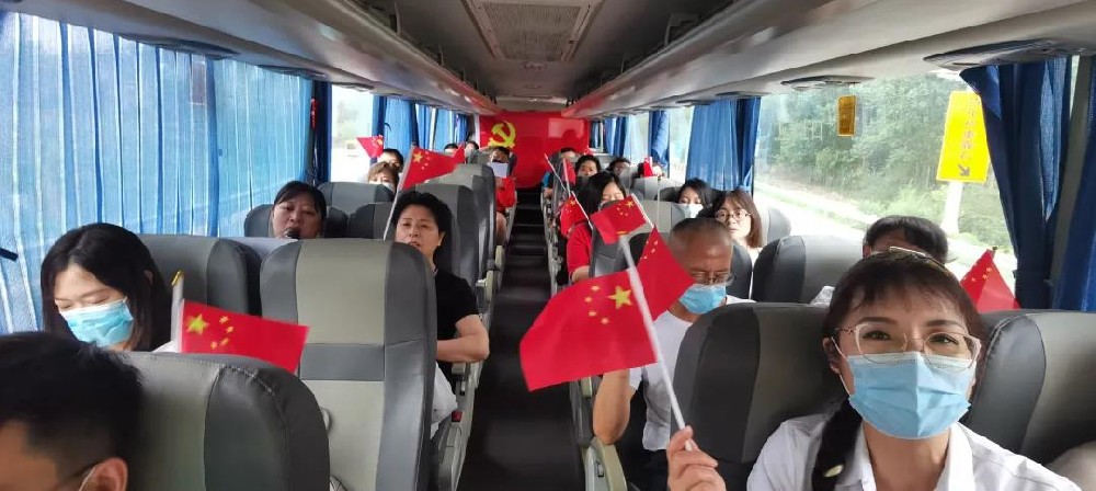 医联党委开展“百地百景薪火相传行”活动